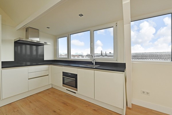 Medium property photo - Oostzeedijk Beneden 29A03, 3062 VK Rotterdam